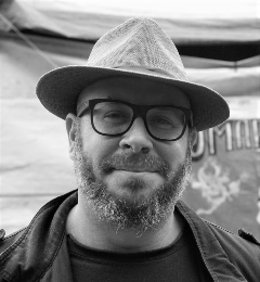 Foto do Mestre Rodrigo Aragão