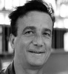 Foto do Mestre Luiz Roberto Lopreto