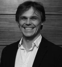 Foto do Mestre Igor Kupstas